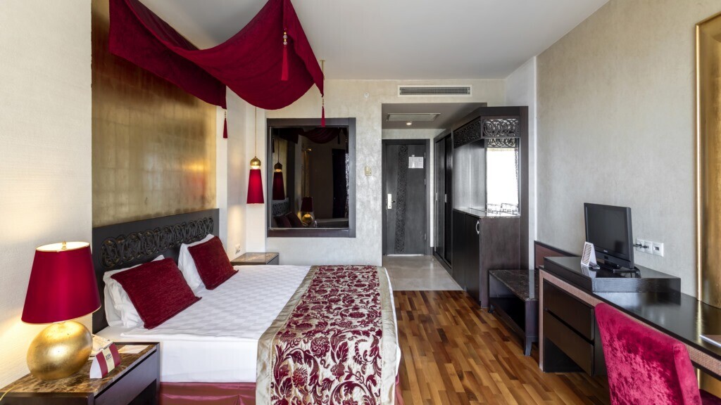 Horus Paradise Luxury Resort